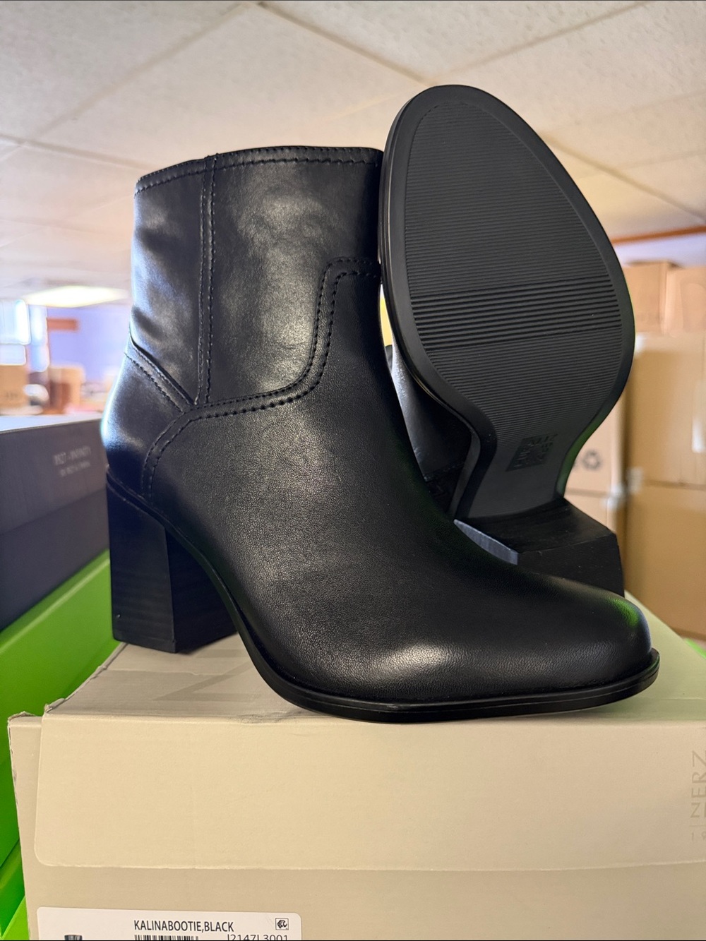 Naturalizer Kalina Black Leather Block Heel Ankle Booties (Extra Wide)